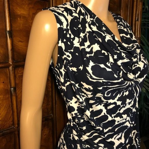 Jones New York Abstract Drape Front Sleeveless Top - Picture 9 of 12